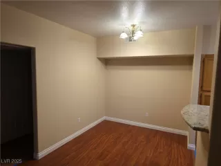 Photo #4: 2655807 Listing 