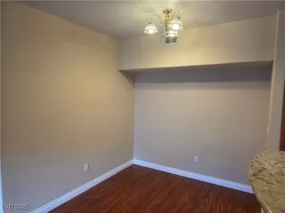 Photo #5: 2655807 Listing 