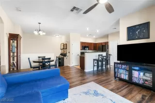 Photo #6: 2655824 Listing