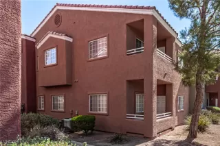 Photo #2: 2655859 Listing 