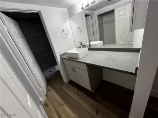 Photo #4: 2655868 Listing 