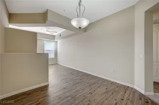 Photo #2: 2655888 Listing