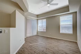 Photo #5: 2655888 Listing