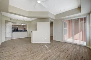 Photo #6: 2655888 Listing