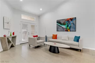 Photo #4: 2655902 Listing 