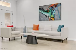 Photo #5: 2655902 Listing 