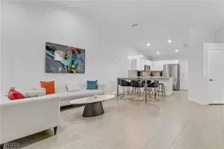 Photo #6: 2655902 Listing 