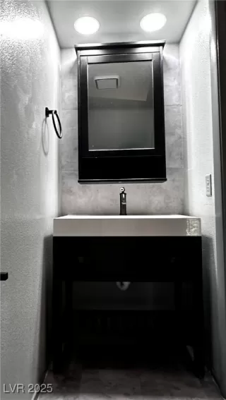 Photo #3: 2655906 Listing