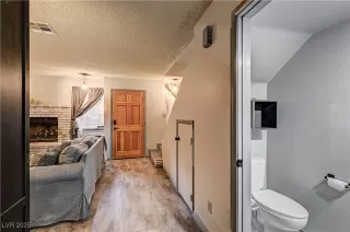 Photo #4: 2655906 Listing