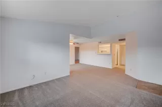 Photo #3: 2655914 Listing 