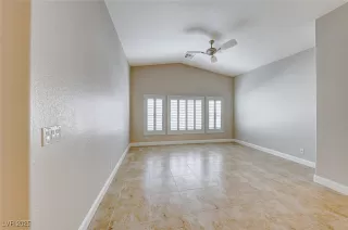 Photo #3: 2655930 Listing