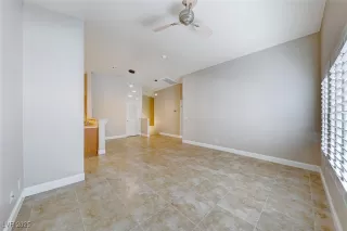 Photo #5: 2655930 Listing