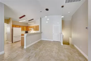 Photo #6: 2655930 Listing