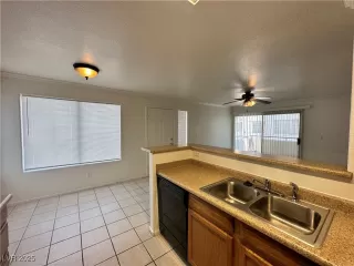 Photo #4: 2655960 Listing 