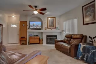 Photo #6: 2655971 Listing