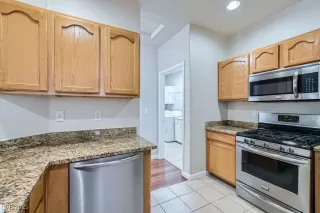 Photo #3: 2656001 Listing