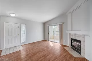 Photo #4: 2656021 Listing 