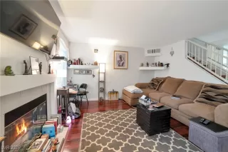 Photo #3: 2656049 Listing