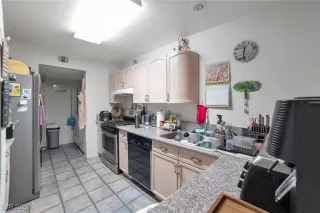 Photo #5: 2656049 Listing