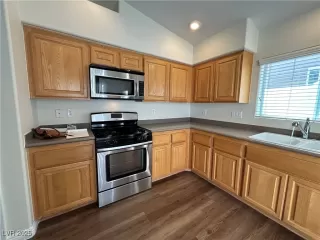 Photo #6: 2656064 Listing 