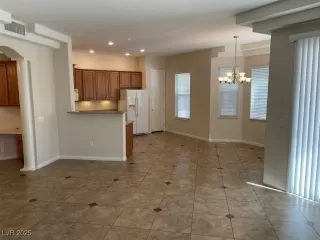 Photo #6: 2656073 Listing 