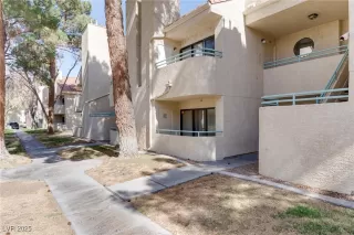 Photo #3: 2656088 Listing 