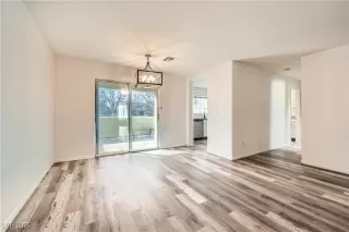 Photo #2: 2656143 Listing