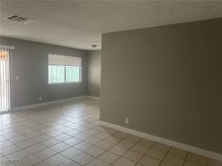Photo #4: 2656144 Listing 