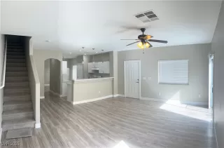 Photo #3: 2656154 Listing