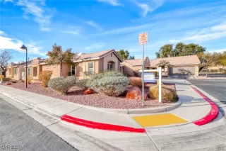 Photo #2: 2656185 Listing