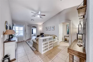 Photo #6: 2656185 Listing