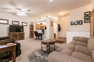 Photo #6: 2656194 Listing