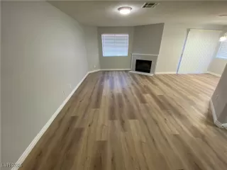 Photo #2: 2656217 Listing 