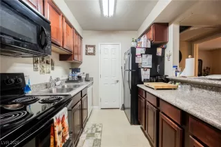 Photo #6: 2656227 Listing