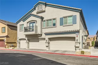 Photo #1: 2656257 Listing