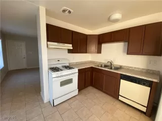 Photo #2: 2656290 Listing 