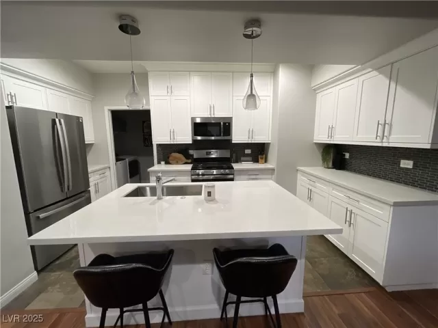 MLS: 2656298 Condo For Sale