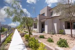 Photo #1: 2656323 Listing 