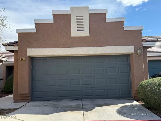 MLS: 2656347 Condo For Sale