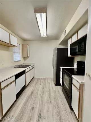 Photo #4: 2656368 Listing 