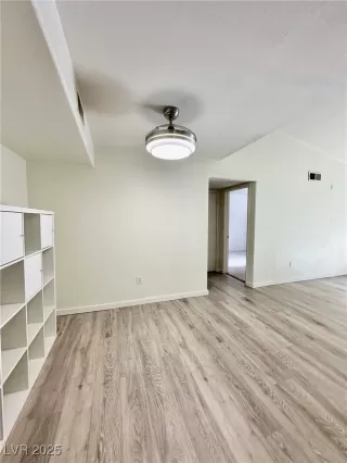 Photo #5: 2656368 Listing 