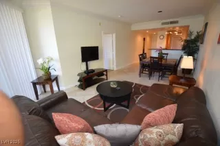 Photo #1: 2656369 Listing 