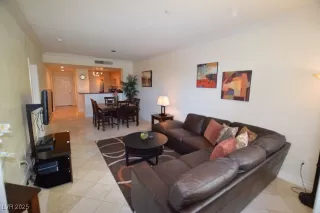 Photo #2: 2656369 Listing 