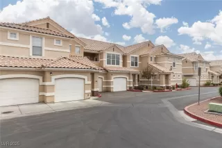 Photo #1: 2656378 Listing 