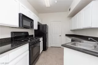 Photo #6: 2656378 Listing 