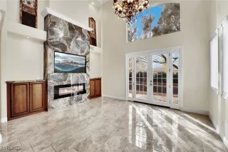 Photo #1: 2656386 Listing 