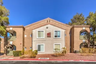 Photo #3: 2656417 Listing