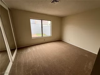 Photo #5: 2656423 Listing