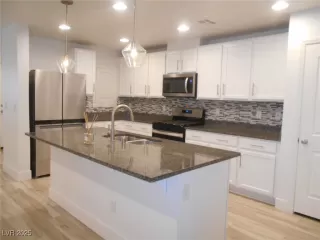 Photo #5: 2656424 Listing 