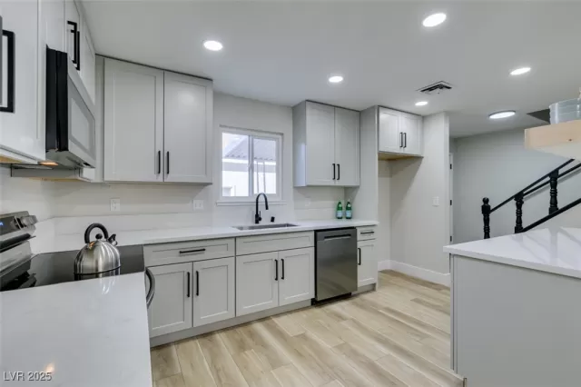 MLS: 2656426 Condo For Sale